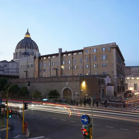 Lux Vatican In Front Of Saint Peter! * Rom